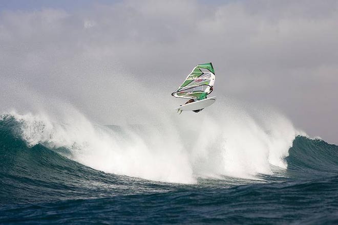 Francisco Porcella airs the section - Cabo Verde PWA World Cup ©  John Carter / PWA http://www.pwaworldtour.com